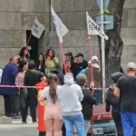 El Municipio denunció a manifestantes por corte de calles y “bloqueo violento” de accesos a la Comuna