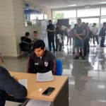 Larga fila para inscribirse en los cursos de formación laboral de UOCRA