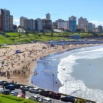 Informe de la UADE: diferencias de costo entre Mar del Plata y Río de Janeiro para una familia tipo