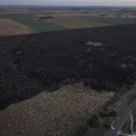 El incendio en El Marquesado fue controlado durante la madrugada y todavía se trabaja en Sierra de los Padres