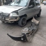 Fuerte choque entre dos Clíos en 3 de Febrero y 20 de Septiembre