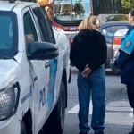 Incidentes en la detención de las jóvenes que iban en el Peugeot 208 incendiado: la conductora estaba alcoholizada