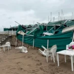 Fuertes ráfagas y lluvias provocaron daños en el balneario del Club Náutico