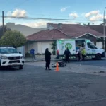 Choque entre un auto y una moto en Formosa y Mitre: una nena resultó herida