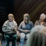 El Club de Abuelos Narradores y su misión de llevar cuentos a las escuelas y jardines