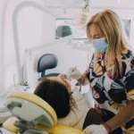 Dispositivos de salud con atención gratuita van a Villa Primera y a Aeroparque