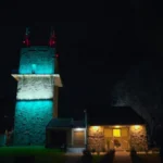 Sierra de Los Padres conmemoró el Día de la Bandera con una torre tanque pintada de celeste y blanco