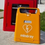 Punta Mogotes incorporó cinco desfibriladores y avanza en la creación de zonas cardioseguras
