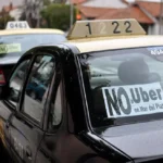 Avanza el abordaje de proyectos para habilitar plataformas de transporte que convivan con taxis y remises