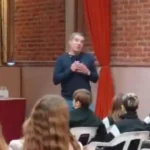 Agustín Neme compartió un encuentro con alumnos del colegio Schweitzer