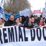 Docentes marcharon en Mar del Plata tras la agresión en el Jardín 922