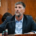 El concejal Diego García cuestionó la demora en reglamentar el transporte por aplicaciones
