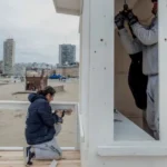 De cara a la temporada, ponen a punto las casillas de guardavidas en Mar del Plata