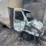 Incendiaron un camión para robar cables de cobre en Colón al 9.700 y denuncian otros cinco casos en 10 días