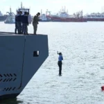 Cadetes de la Escuela Naval Militar realizaron prácticas de supervivencia en el mar