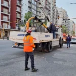 Se cayó un semáforo en Colón y Arenales: no hubo heridos